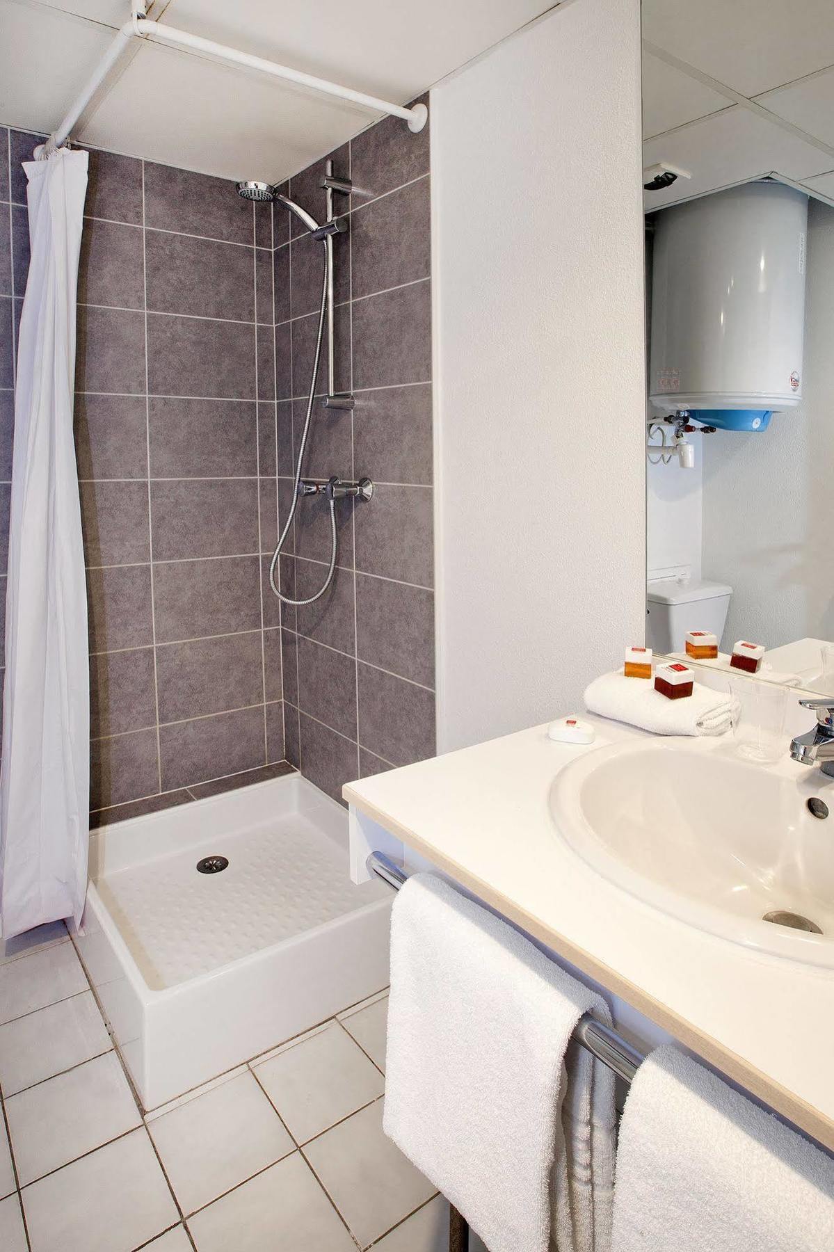 Sejours & Affaires La Rochelle Les Minimes Aparthotel Luaran gambar